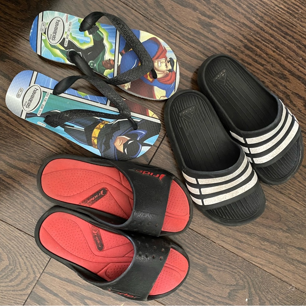 Set of 3 Pairs Flip Flops/Slippers, Sandals